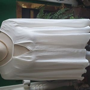 Women's Jennifer Lopez JLO White Chiffon Bell Sleeve Blouse, Size Medium